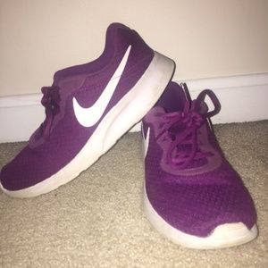 Purple Roshe Nike's